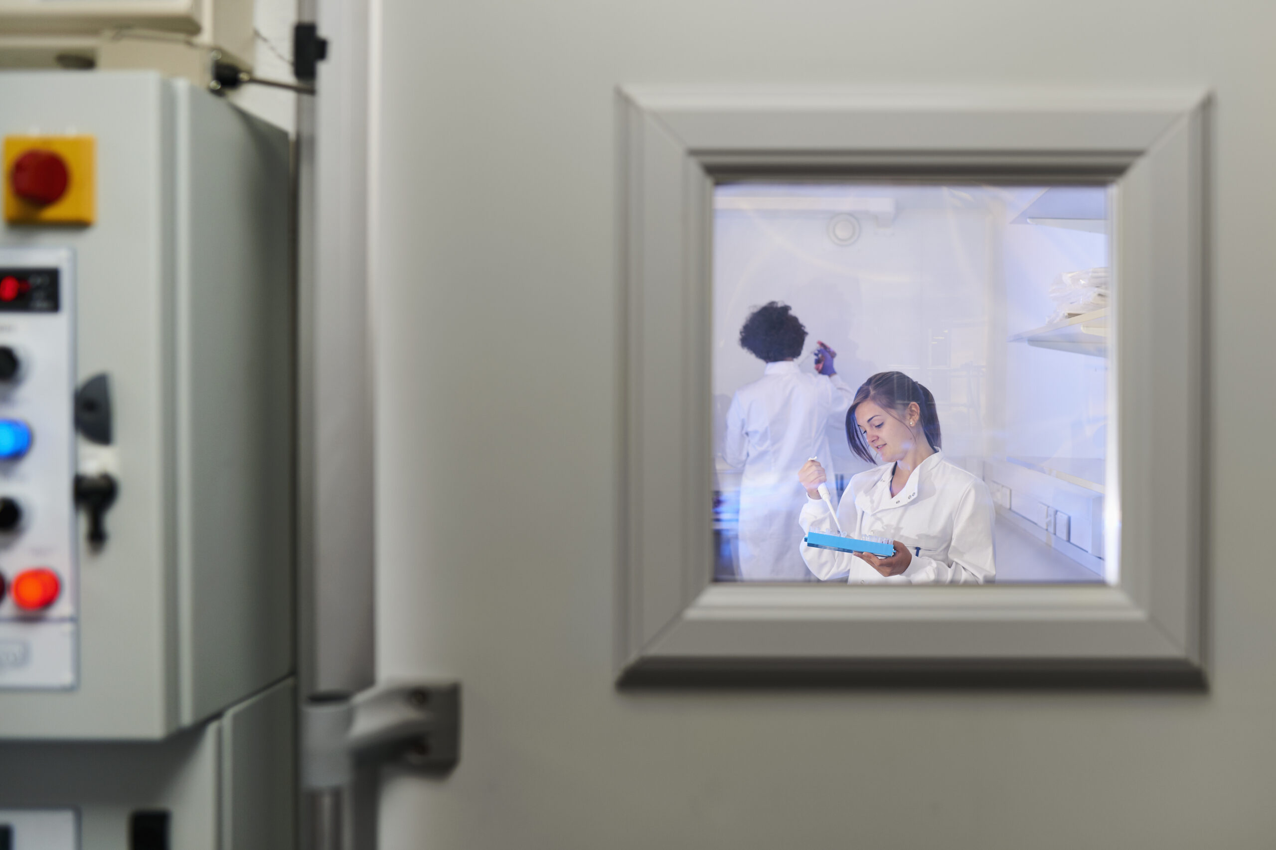 Sampling / Dispensing Booth